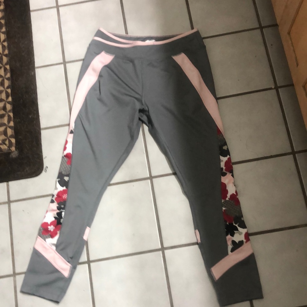 GREAT pants stretch